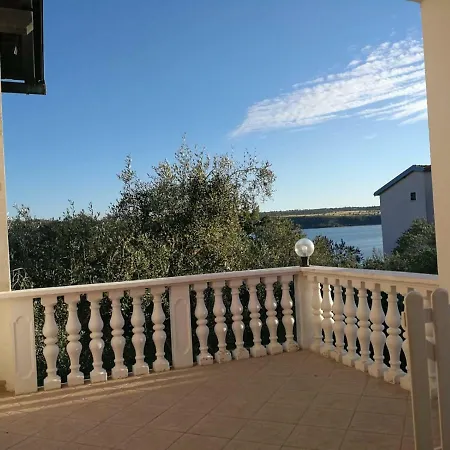 Miramare Apartment Posedarje